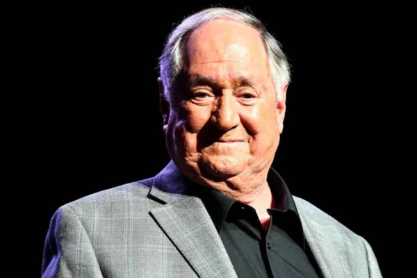 गायक निल सेडाकाको निधन